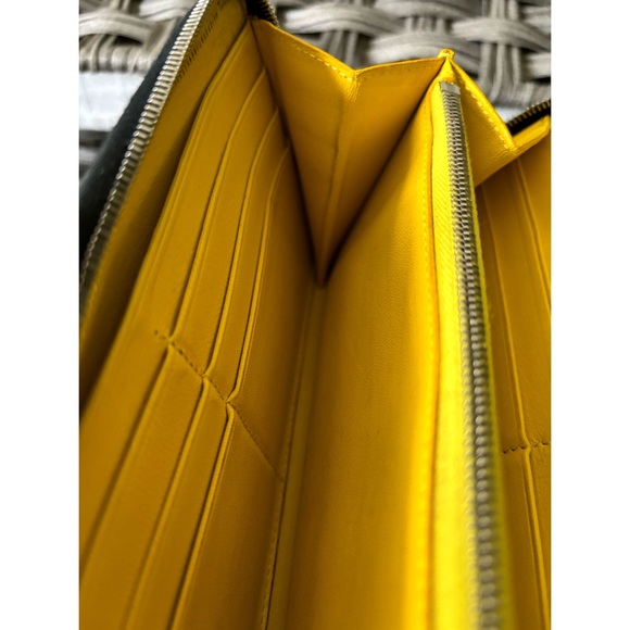 Celine Zip Around Wallet 🐝 - Picture 10 of 14